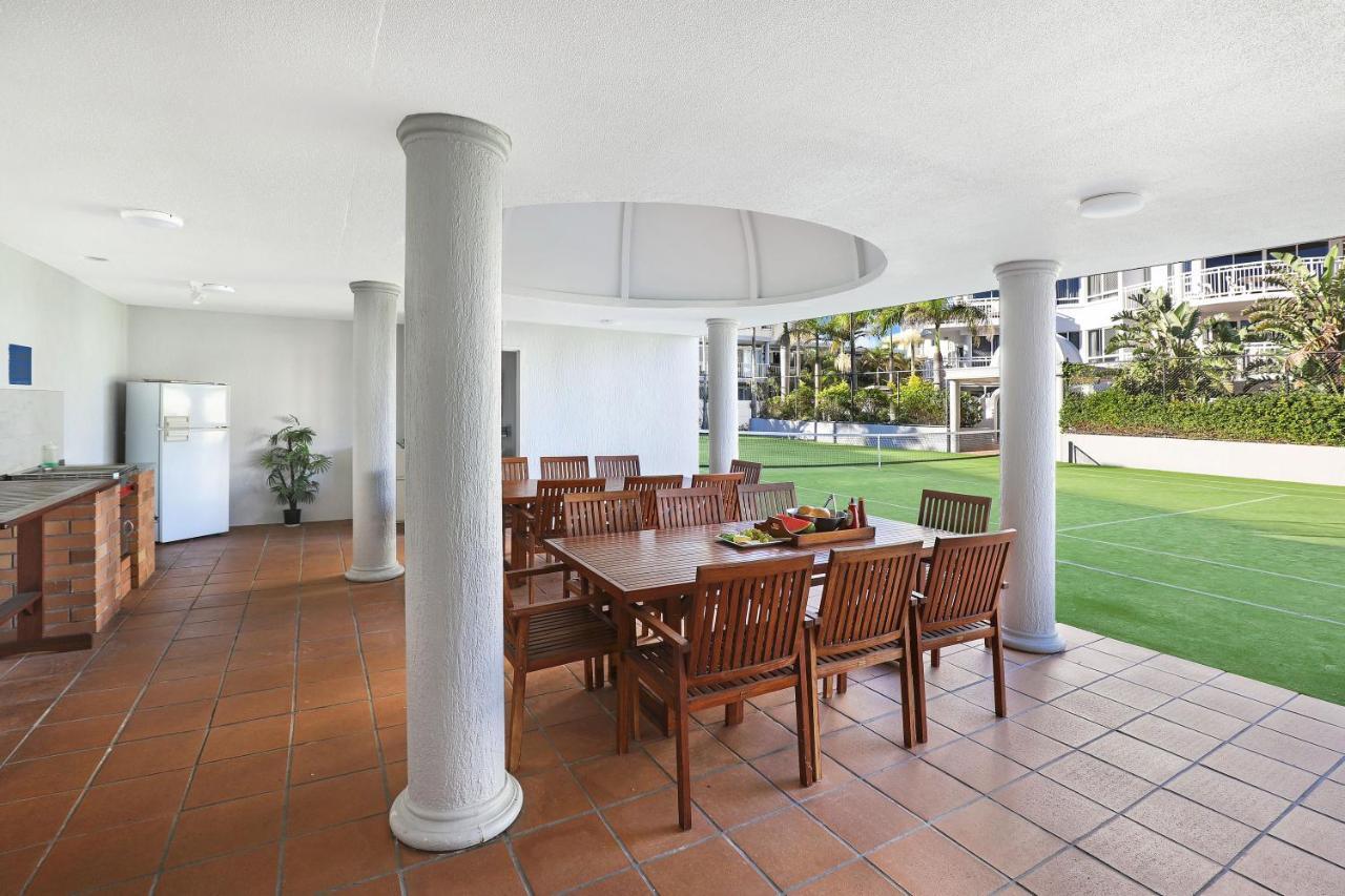 Beachside Resort Kawana Waters Buddina Exterior foto